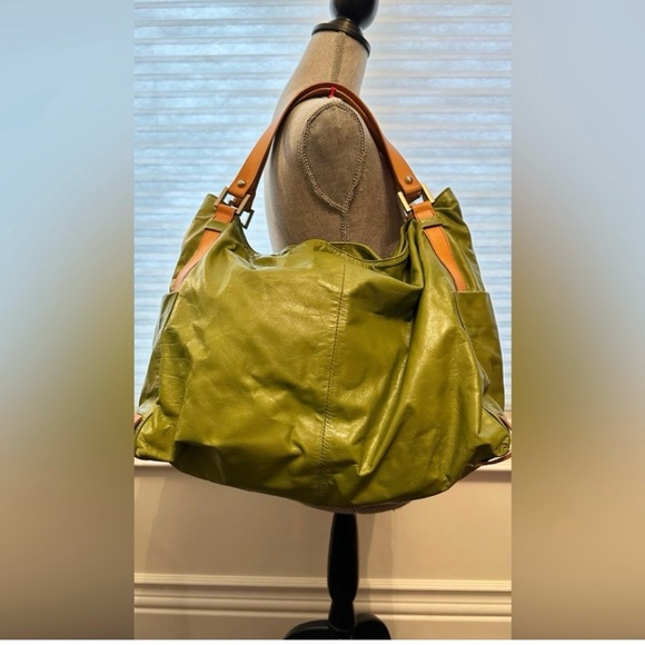 Kenneth Cole New York Green Slouchy Shoulder Bag - Picture 3 of 8